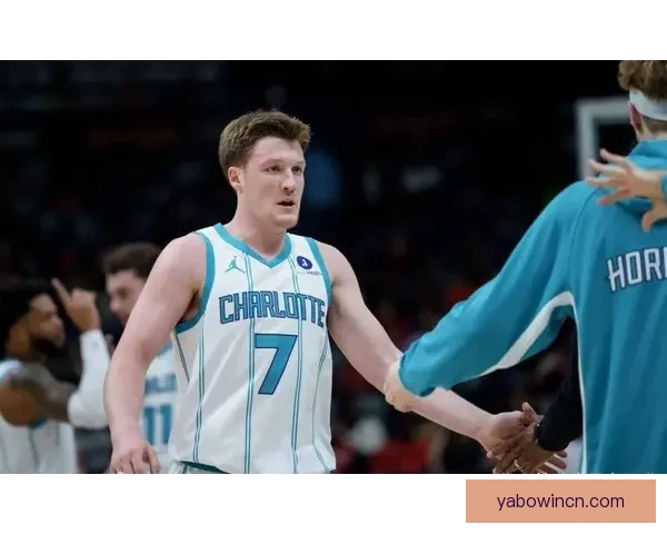 皮尔斯为弗拉格辩护称06数据新秀无缘最佳新秀与04詹瓜之争密切相关